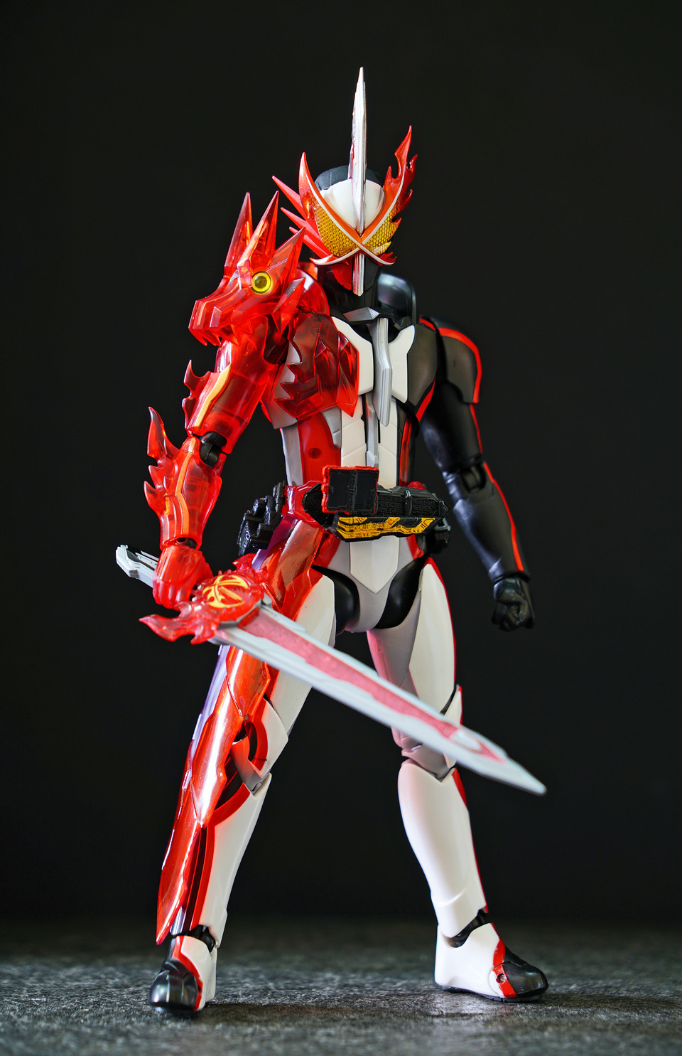 SHF Ichiban Kuji Last Prize A Saber 01-.jpg