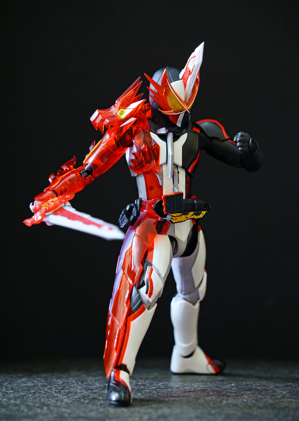 SHF Ichiban Kuji Last Prize A Saber 04-.jpg