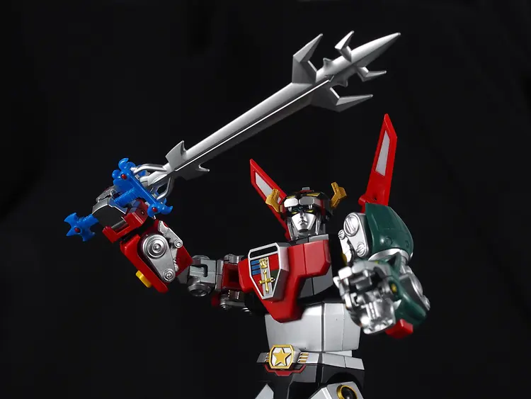 voltron_20250731_08.webp