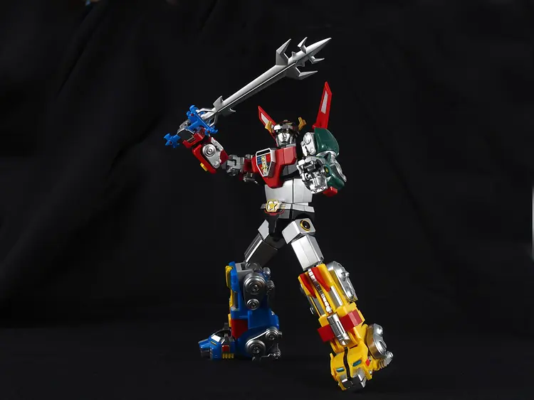 voltron_20250731_09.webp